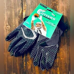 Cutters Football Gloves ~ Adult Large/XL
